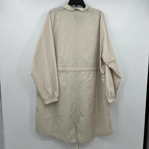 Jordan Women's Essential's Lightweight Overweight Jacket in Light Orewood Brown - Picture 7 of 11